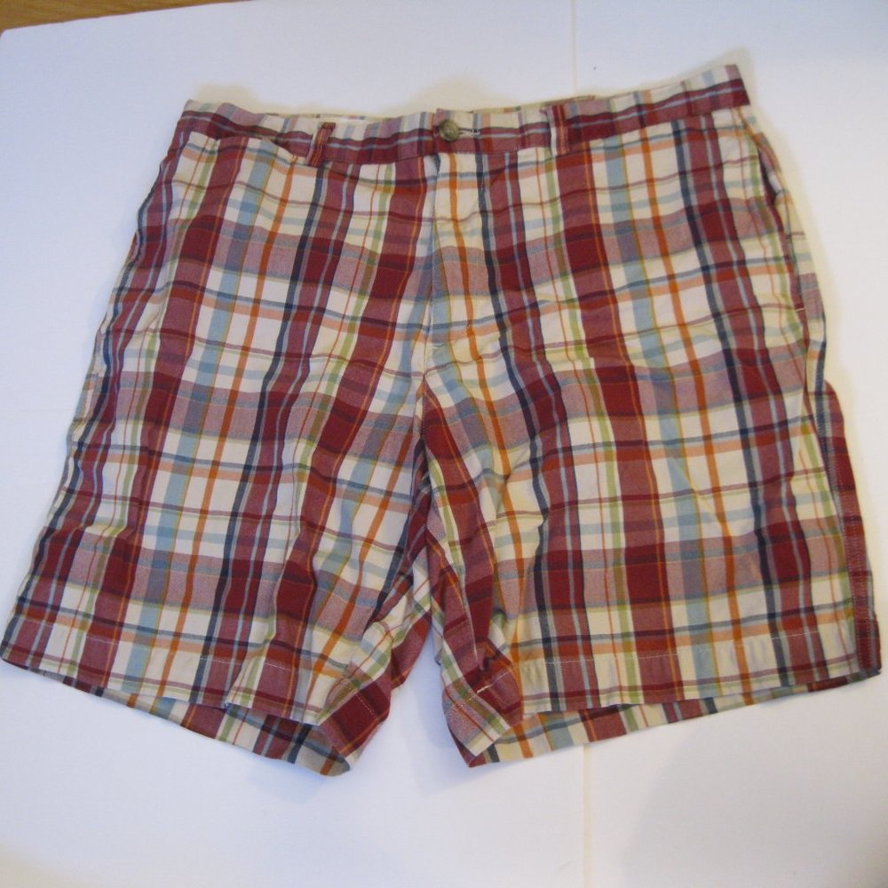 LL Bean Men's Cotton Plaid Shorts - Size 38